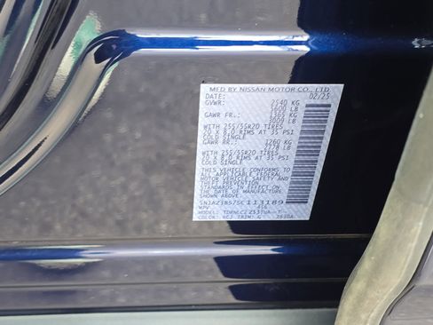 Used 2025 Nissan Murano SV image 34