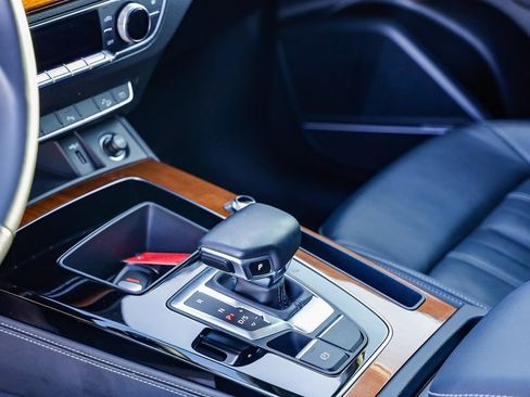 Used 2021 Audi Q5 e Premium Plus w/ Premium Plus Package image 21