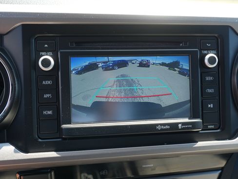 Used 2016 Toyota Tacoma SR5 w/ SR5 Appearance Package (SN) AWD/4WD image 31