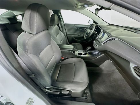 Used 2024 Chevrolet Malibu LT image 33