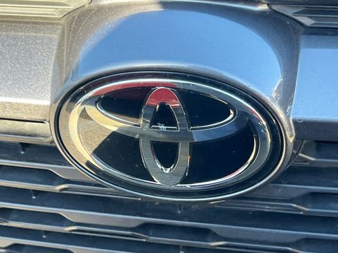 Used 2022 Toyota RAV4 XLE Premium FWD image 13