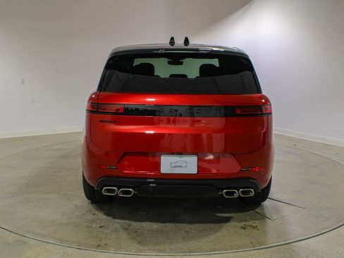 New 2026 Land Rover Range Rover Sport Dynamic SE AWD/4WD image 4