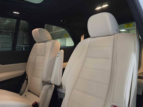 New 2026 Mercedes-Benz GLS 580 4MATIC image 17