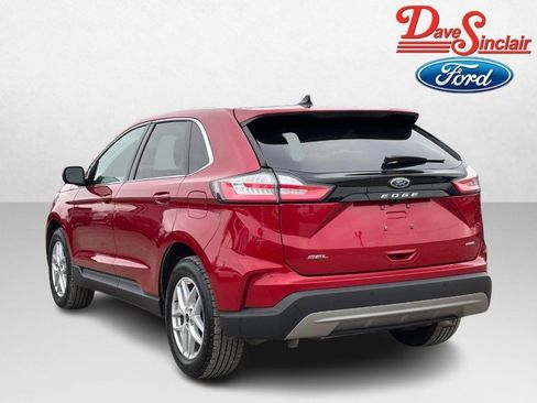 Used 2024 Ford Edge SEL w/ Convenience Package image 9