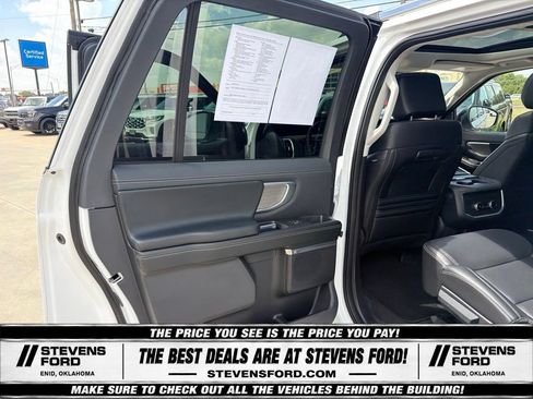 Used 2025 Ford Expedition Max Platinum AWD/4WD image 37