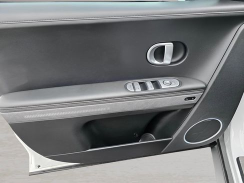Used 2024 Hyundai Ioniq 5 Limited AWD/4WD image 17