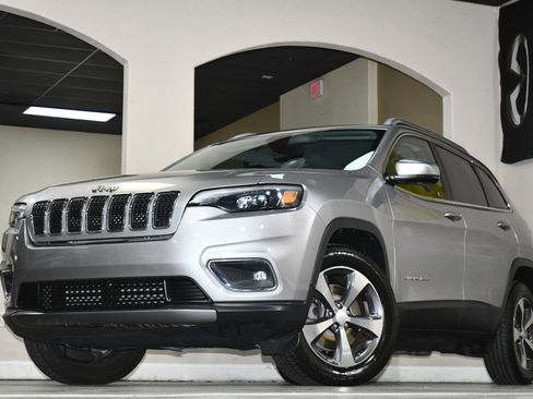 Used 2019 Jeep Cherokee Limited image 84