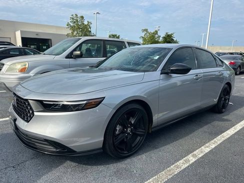 Used 2024 Honda Accord Sport image 1