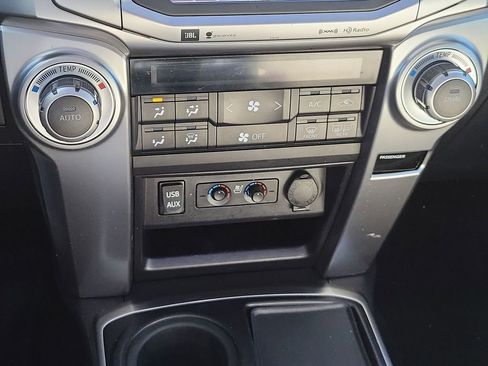 Used 2016 Toyota 4Runner Limited image 35