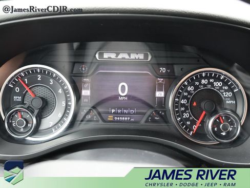 Used 2023 RAM 1500 Big Horn AWD/4WD image 28