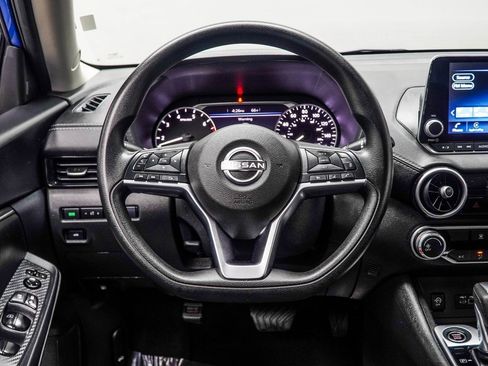 Used 2024 Nissan Sentra SV image 15