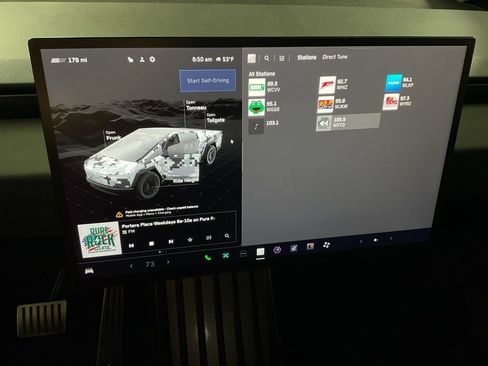 Used 2024 Tesla Cybertruck AWD Crew Cab image 24