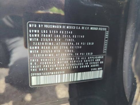 Used 2023 Volkswagen Tiguan SE FWD image 27
