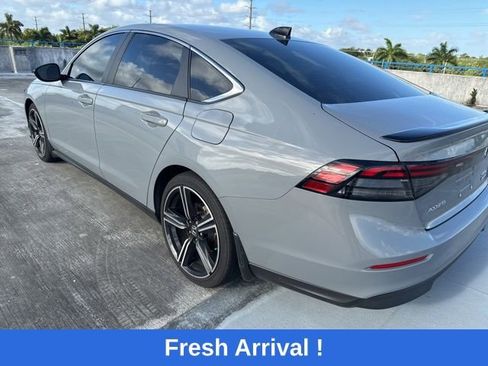 Used 2025 Honda Accord Sport image 15