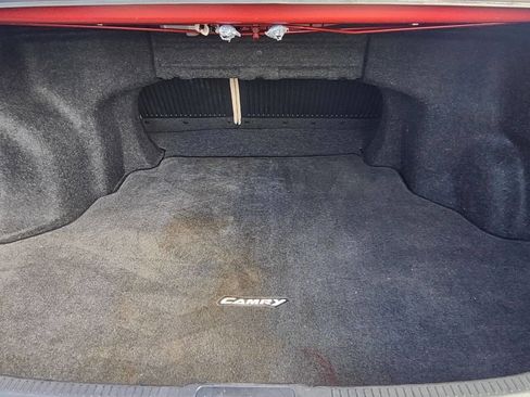 Used 2013 Toyota Camry XLE w/ Convenience Pkg image 29