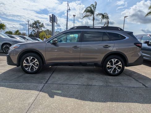 Certified 2022 Subaru Outback Limited image 7