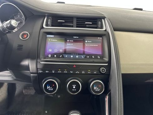 Used 2020 Jaguar E-PACE SE image 21