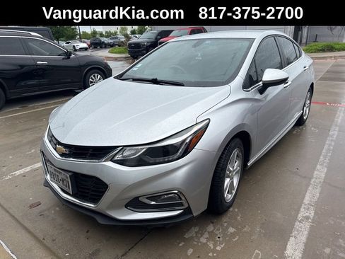 Used 2017 Chevrolet Cruze LT w/ Convenience Package image 1