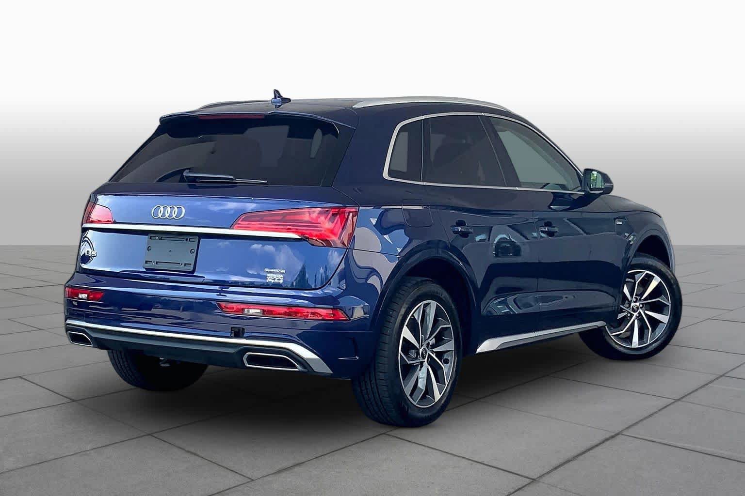 Used 2022 Audi Q5 2.0T Premium w/ Convenience Package AWD/4WD image 13