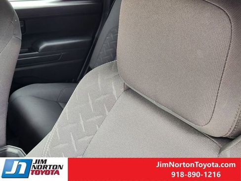 Used 2025 Toyota Tacoma SR image 15