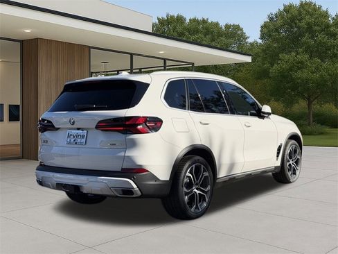New 2026 BMW X5 xDrive40i w/ Premium Package image 4