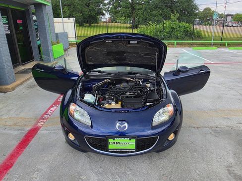 Used 2011 MAZDA MX-5 Miata Grand Touring w/ Premium Pkg RWD image 43