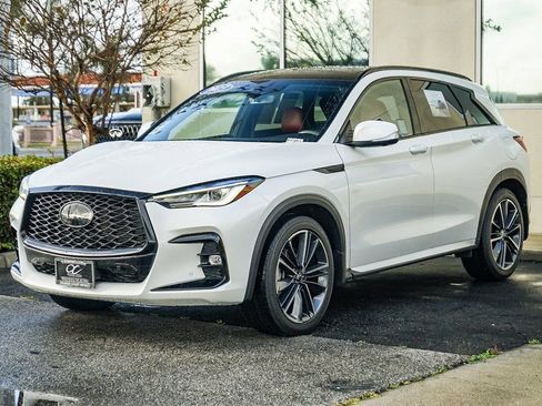 Certified 2023 INFINITI QX50 Sport image 3