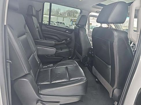Used 2020 Chevrolet Suburban LT AWD/4WD image 4