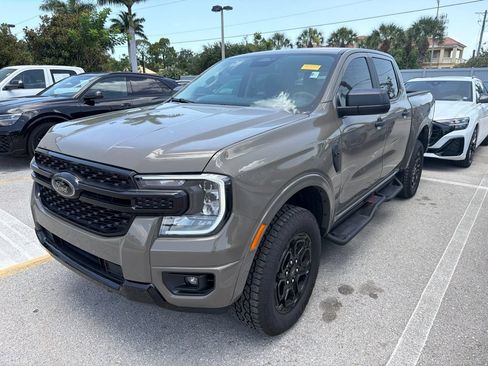 Used 2025 Ford Ranger XLT w/ Black Appearance Package RWD image 2