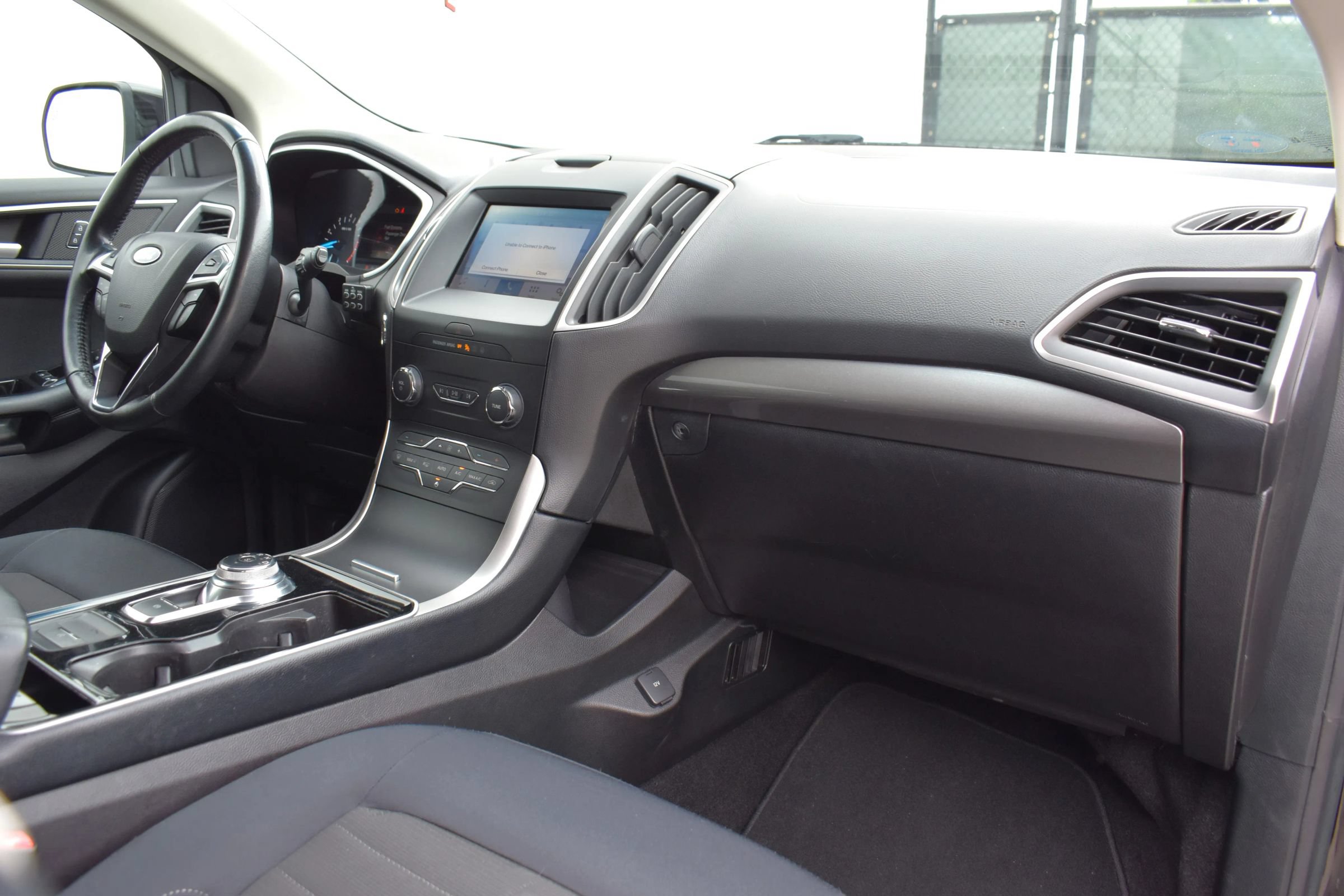 Used 2019 Ford Edge SEL FWD image 43