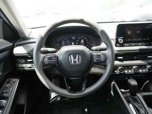 Certified 2025 Honda Accord SE image 21