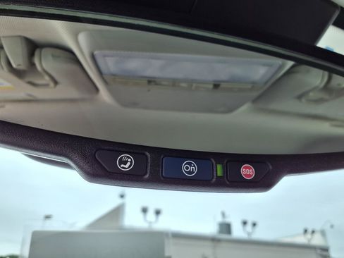 Used 2020 Buick Encore Preferred FWD image 17