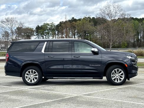 Used 2023 Chevrolet Suburban Premier image 21