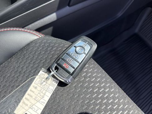 Used 2025 Ford Escape ST-Line w/ Cold Weather Package AWD/4WD image 40
