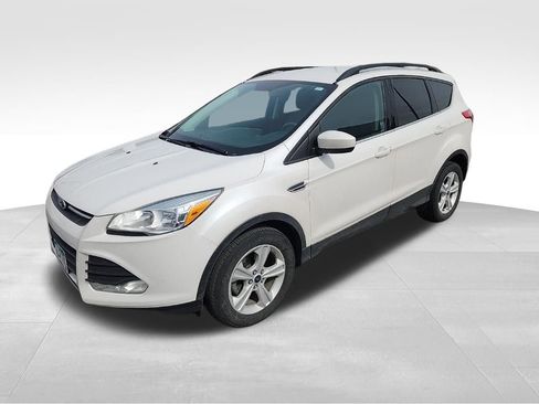 Used 2016 Ford Escape SE w/ Equipment Group 201A image 16