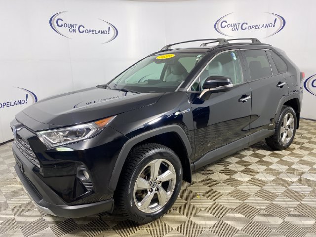 Certified 2020 Toyota RAV4 Limited w/ Limited Grade Weather Package AWD/4WD image 3