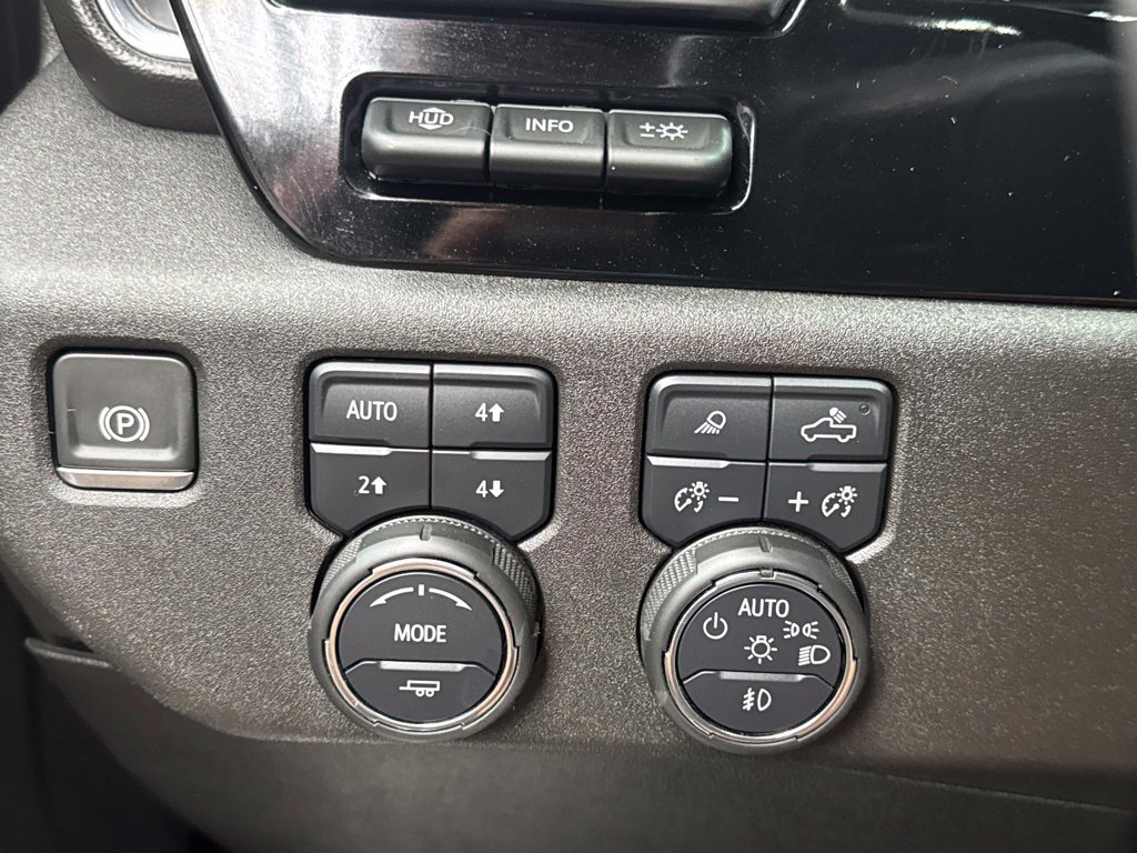 Used 2024 Chevrolet Silverado 2500 High Country AWD/4WD image 23