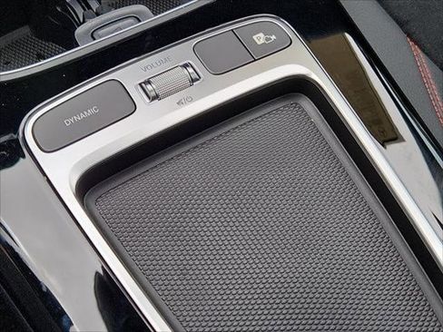 New 2025 Mercedes-Benz CLA 35 AMG 4MATIC image 17