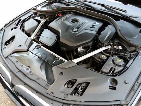 Used 2018 BMW 530i RWD image 60