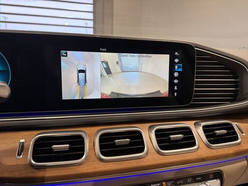 Used 2022 Mercedes-Benz GLS 450 4MATIC w/ AMG Line Exterior image 37