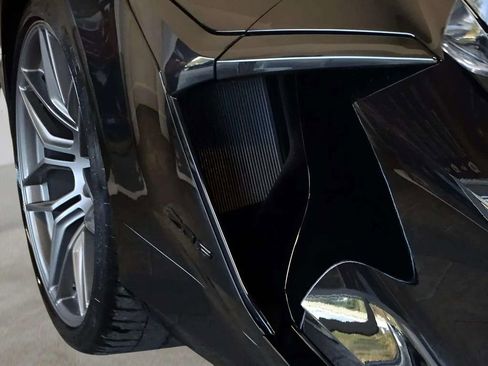 Used 2026 Chevrolet Corvette Z06 RWD image 12