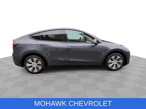 Used 2023 Tesla Model Y Long Range AWD/4WD image 10