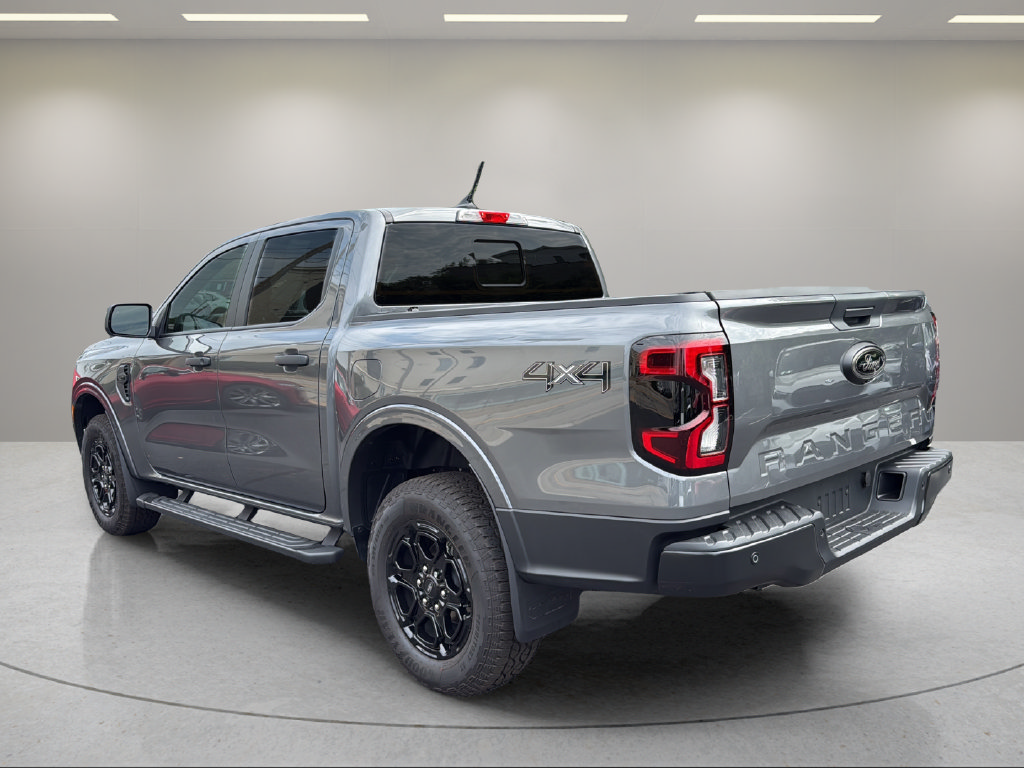 Used 2025 Ford Ranger XLT w/ Equipment Group 301A High AWD/4WD image 8