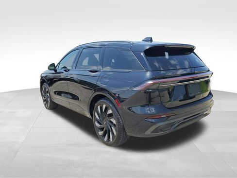 Used 2024 Lincoln Nautilus Reserve w/ Equipment Group 202A AWD/4WD image 6