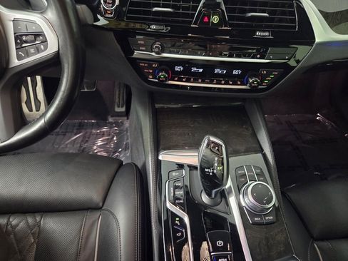 Used 2022 BMW M550i xDrive w/ Executive Package AWD/4WD image 14