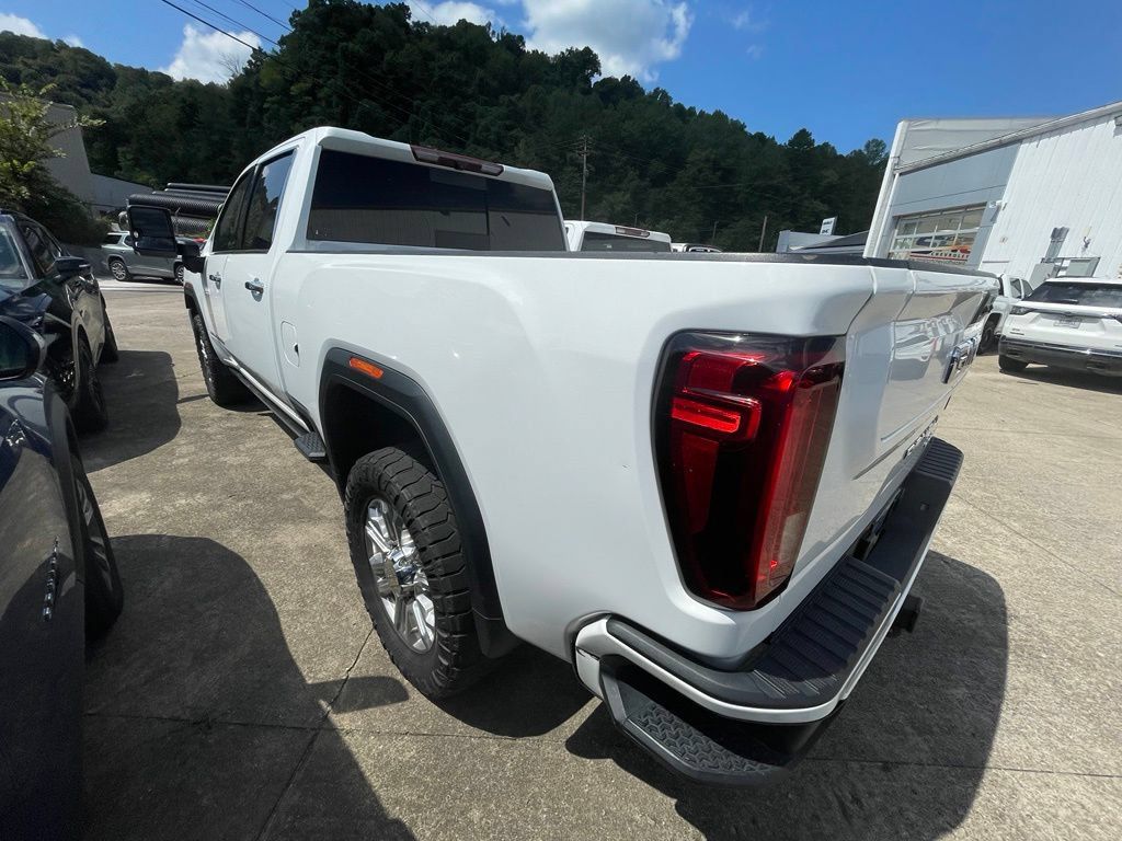 Used 2022 GMC Sierra 2500 Denali AWD/4WD image 8