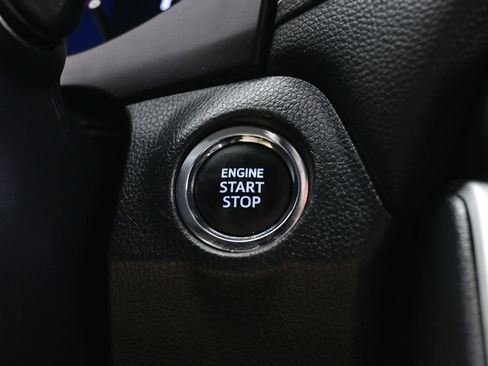 Used 2024 Toyota RAV4 XLE FWD image 22