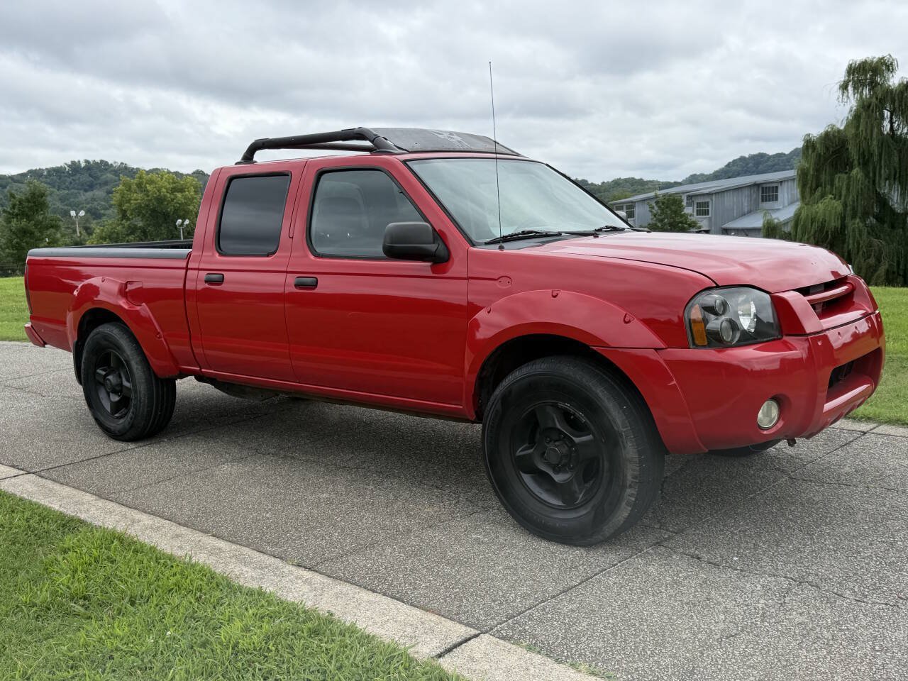 Used 2002 Nissan Frontier SVE AWD/4WD image 10