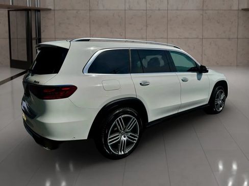 Used 2024 Mercedes-Benz GLS 450 4MATIC image 6