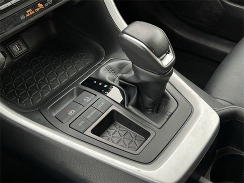 Used 2023 Toyota RAV4 XLE Premium image 22